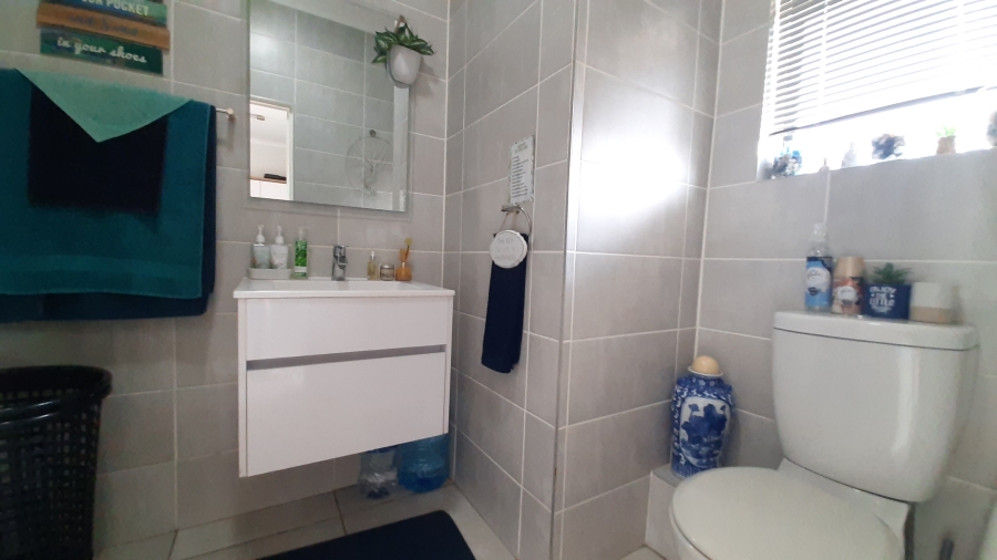 1 Bedroom Property for Sale in Ballito Central KwaZulu-Natal