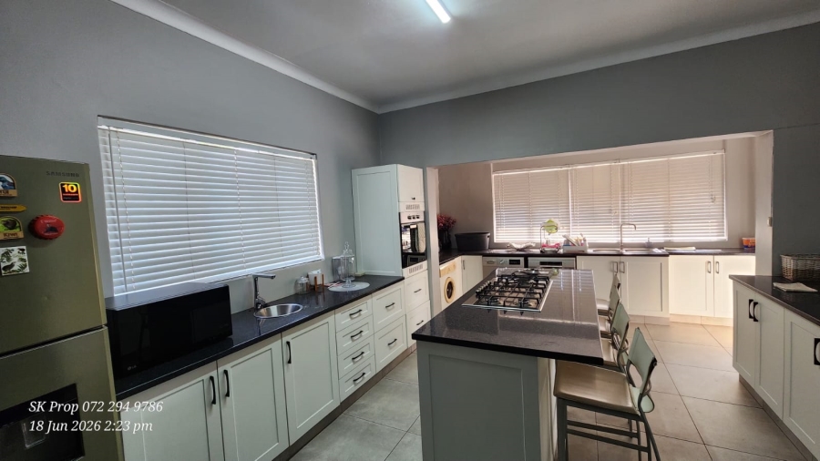 4 Bedroom Property for Sale in Scottsville KwaZulu-Natal
