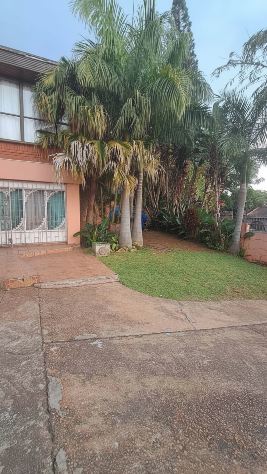 6 Bedroom Property for Sale in Kildare KwaZulu-Natal