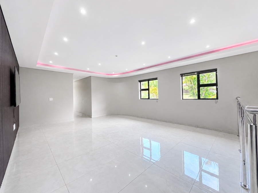 8 Bedroom Property for Sale in Forest Hills KwaZulu-Natal