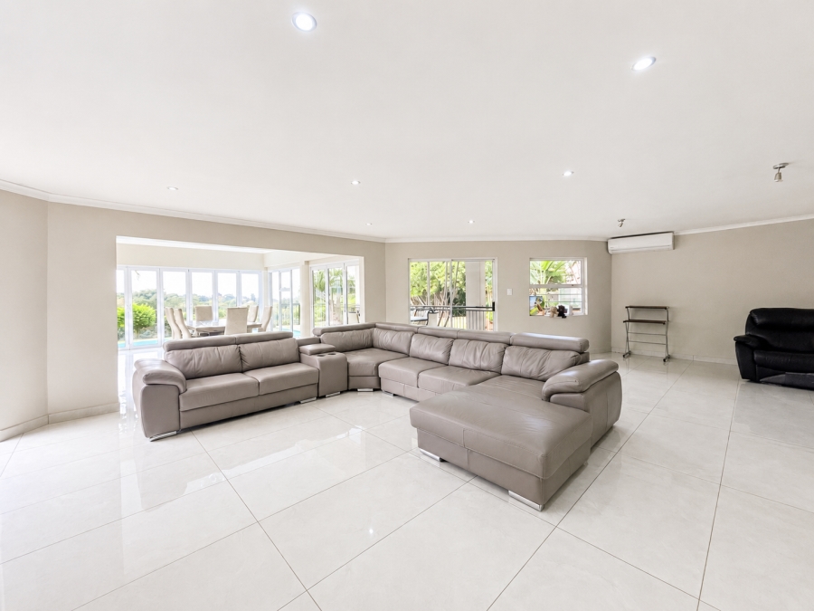 8 Bedroom Property for Sale in Forest Hills KwaZulu-Natal