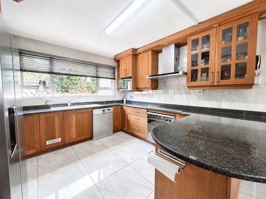 8 Bedroom Property for Sale in Forest Hills KwaZulu-Natal