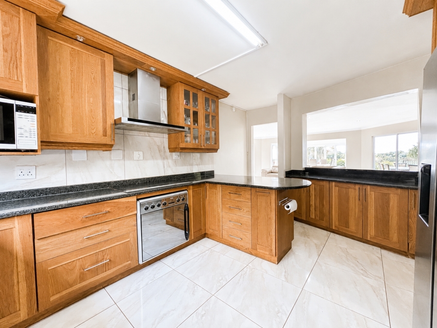 8 Bedroom Property for Sale in Forest Hills KwaZulu-Natal