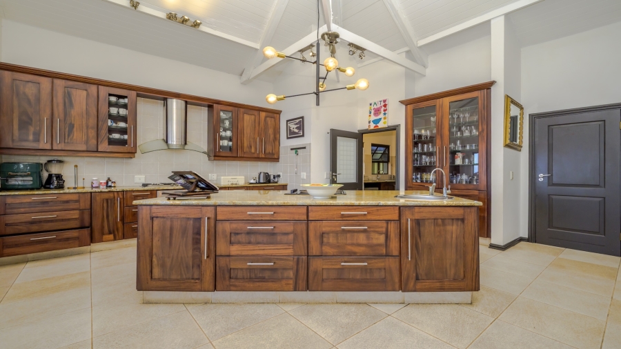 4 Bedroom Property for Sale in Prince