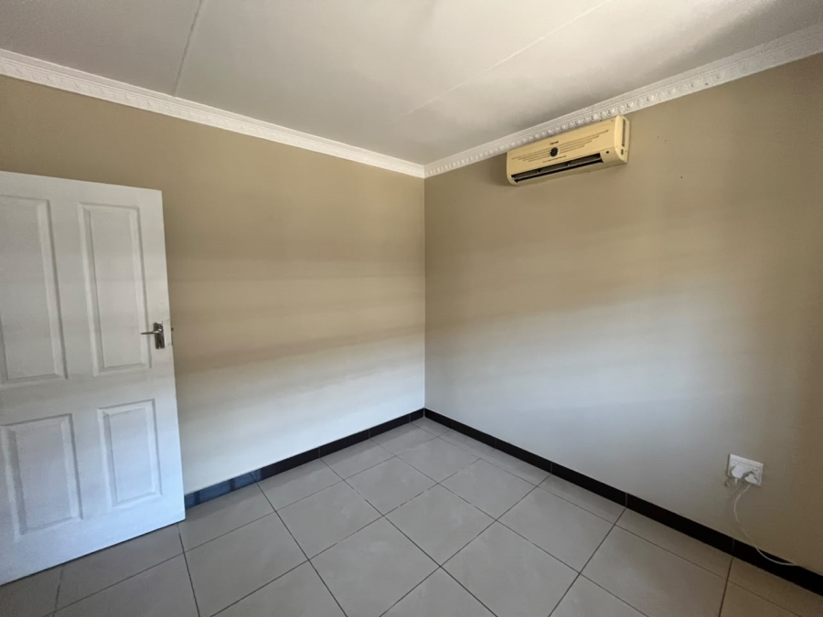 To Let 3 Bedroom Property for Rent in Hillary KwaZulu-Natal