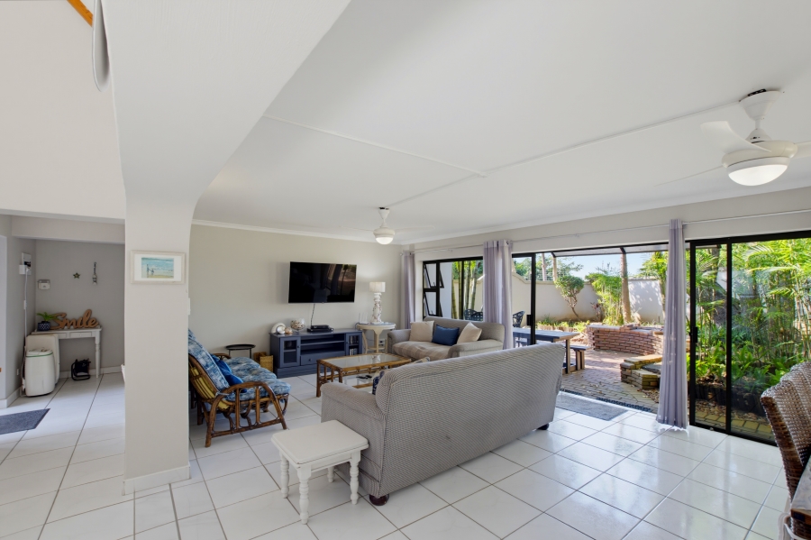 7 Bedroom Property for Sale in Zinkwazi Beach KwaZulu-Natal
