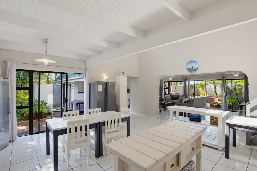 7 Bedroom Property for Sale in Zinkwazi Beach KwaZulu-Natal