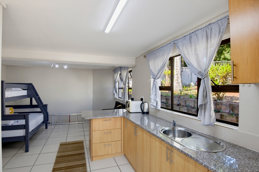 7 Bedroom Property for Sale in Zinkwazi Beach KwaZulu-Natal