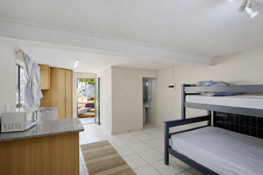 7 Bedroom Property for Sale in Zinkwazi Beach KwaZulu-Natal