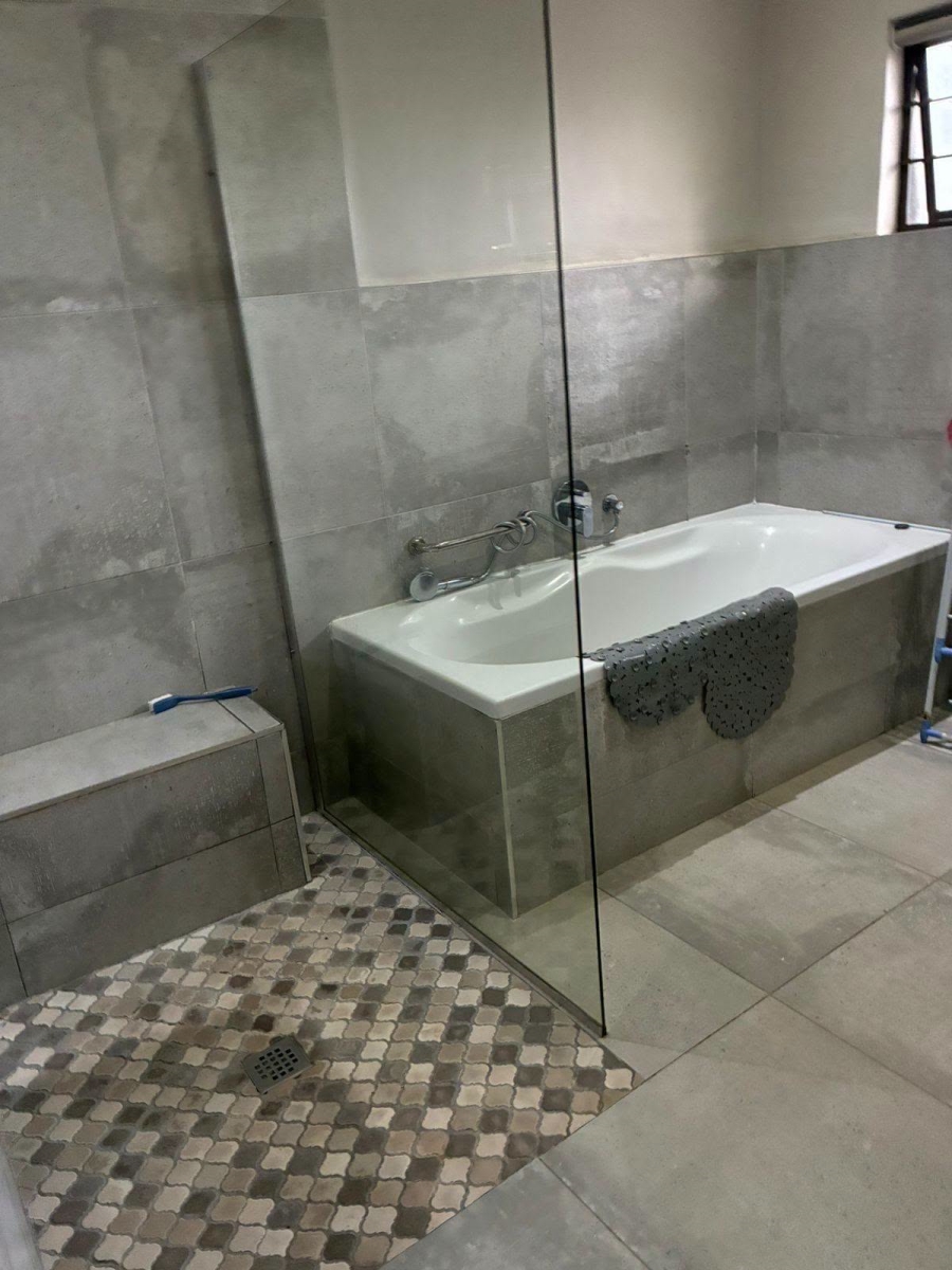 4 Bedroom Property for Sale in Montclair KwaZulu-Natal