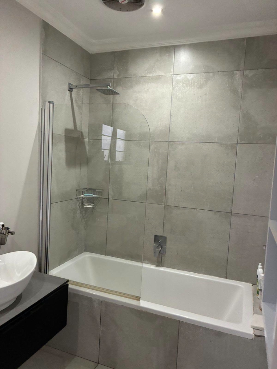 4 Bedroom Property for Sale in Montclair KwaZulu-Natal