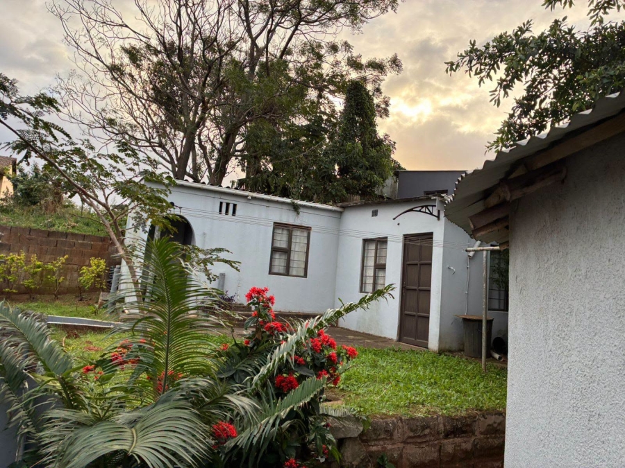 4 Bedroom Property for Sale in Montclair KwaZulu-Natal