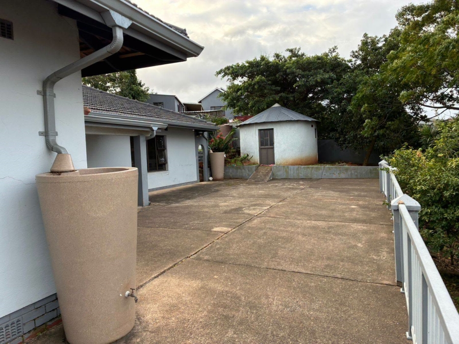 4 Bedroom Property for Sale in Montclair KwaZulu-Natal