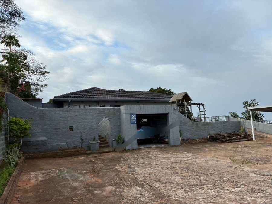 4 Bedroom Property for Sale in Montclair KwaZulu-Natal