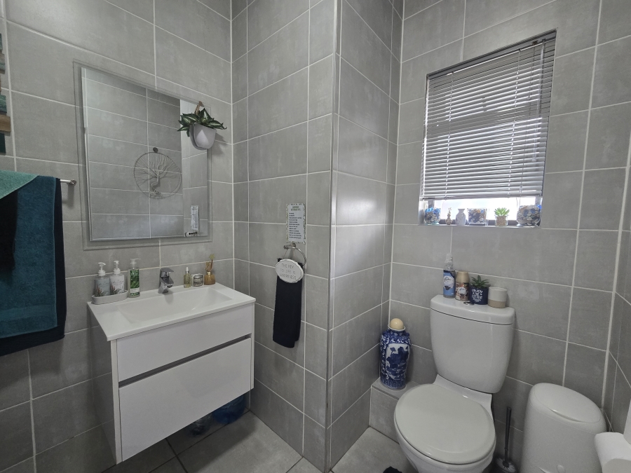 1 Bedroom Property for Sale in Ballito Central KwaZulu-Natal