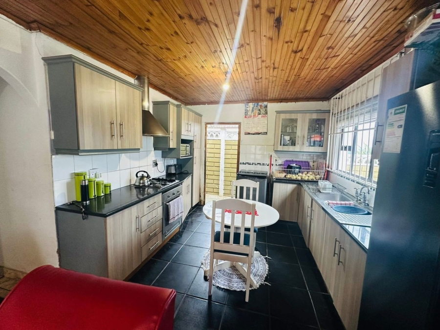 To Let 3 Bedroom Property for Rent in Glenwood KwaZulu-Natal