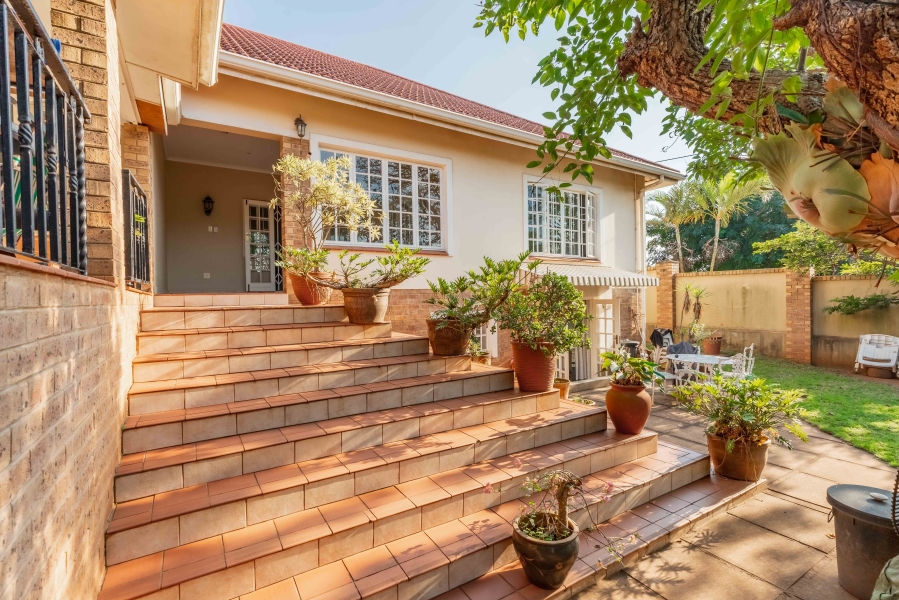 5 Bedroom Property for Sale in Durban North KwaZulu-Natal