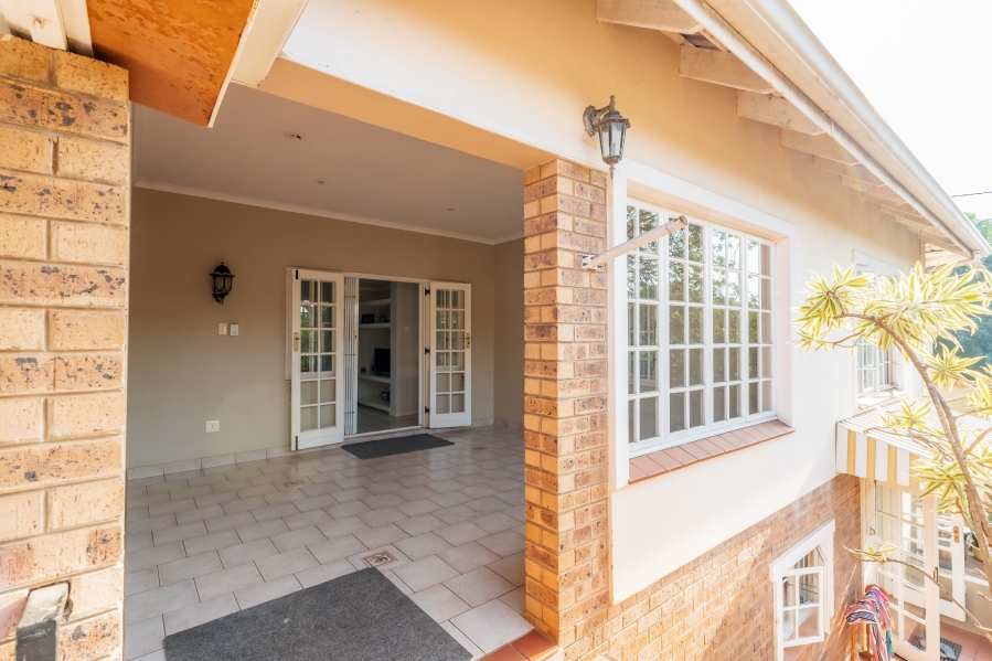 5 Bedroom Property for Sale in Durban North KwaZulu-Natal