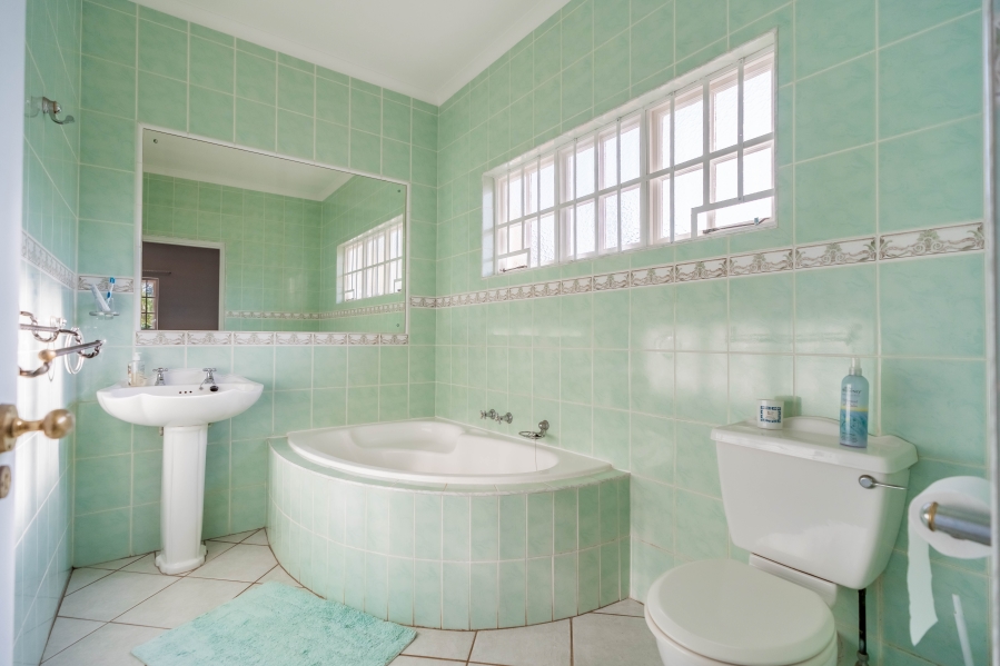 5 Bedroom Property for Sale in Durban North KwaZulu-Natal