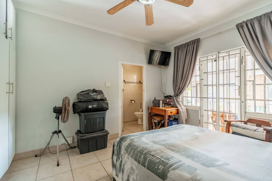 5 Bedroom Property for Sale in Durban North KwaZulu-Natal