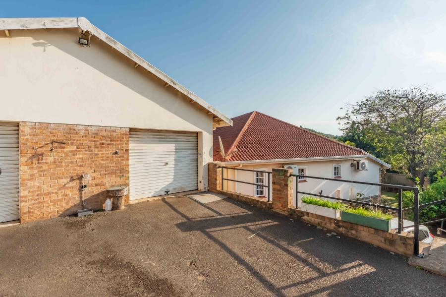 5 Bedroom Property for Sale in Durban North KwaZulu-Natal