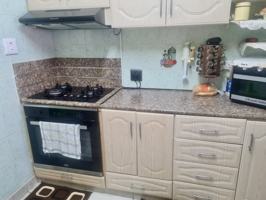 4 Bedroom Property for Sale in Genazzano KwaZulu-Natal