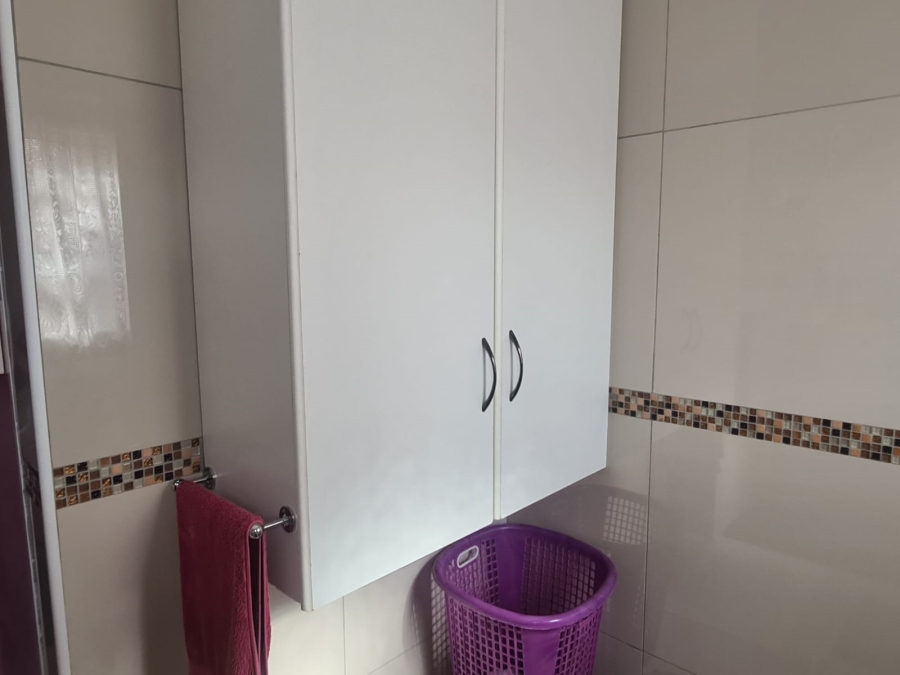 4 Bedroom Property for Sale in Genazzano KwaZulu-Natal