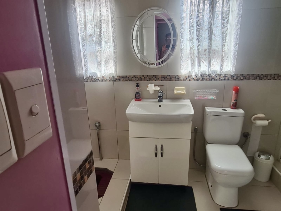 4 Bedroom Property for Sale in Genazzano KwaZulu-Natal