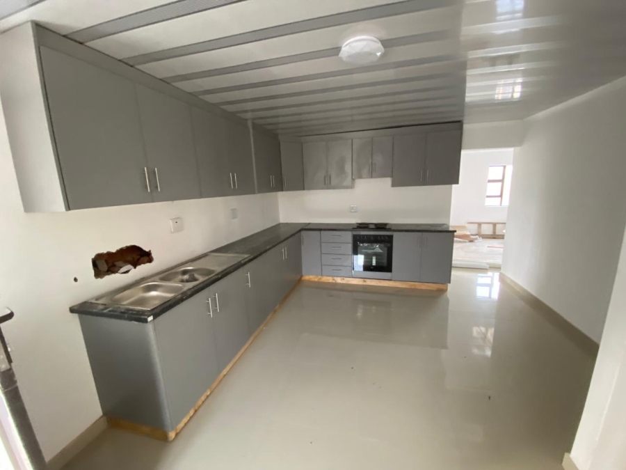 3 Bedroom Property for Sale in Umlazi KwaZulu-Natal