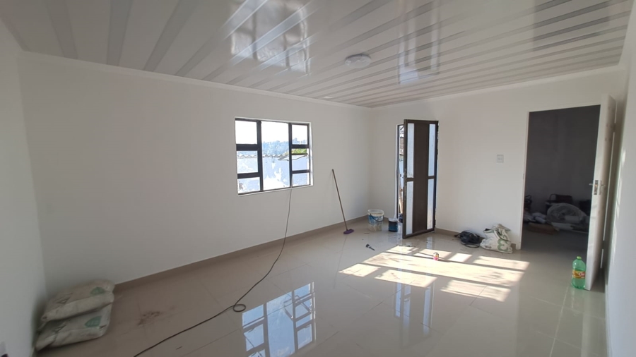 3 Bedroom Property for Sale in Umlazi KwaZulu-Natal