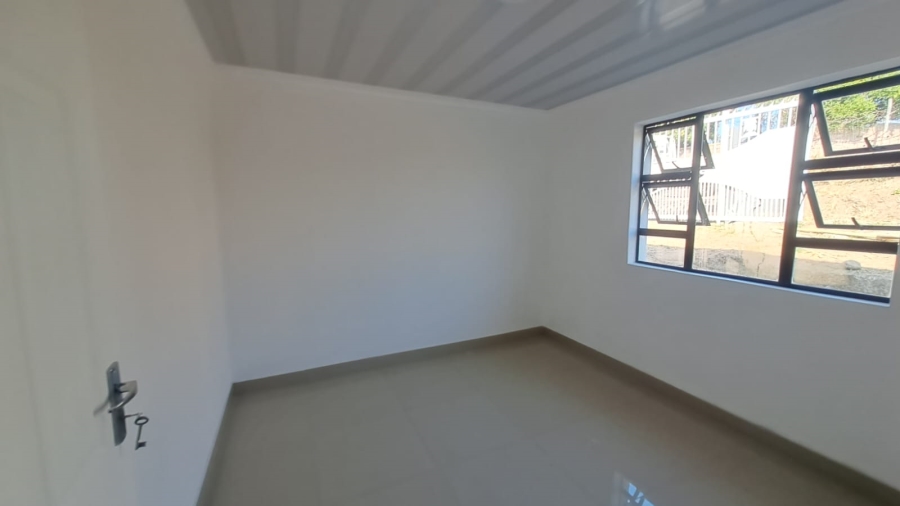 3 Bedroom Property for Sale in Umlazi KwaZulu-Natal