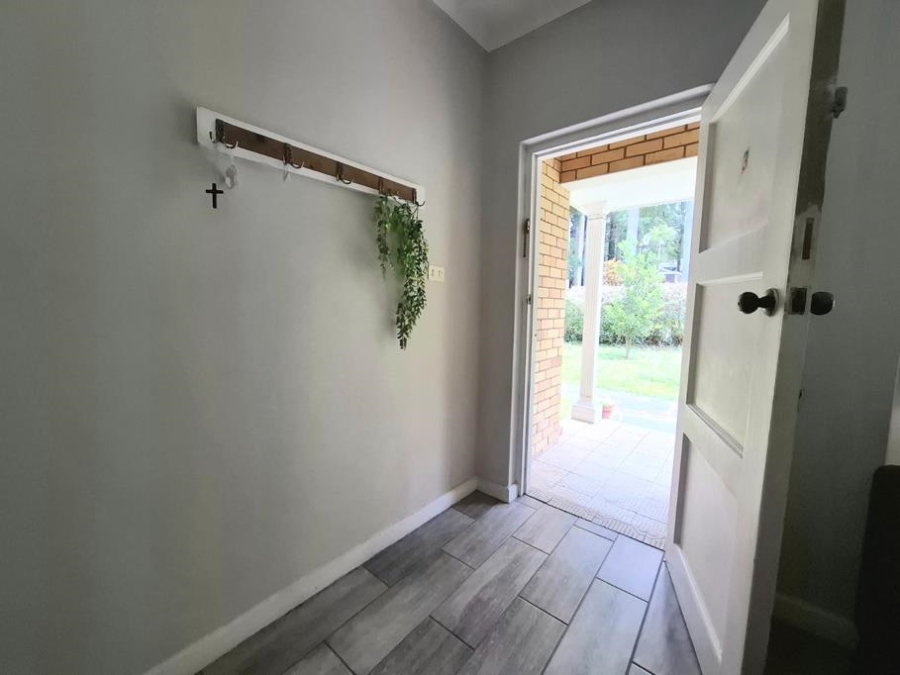 3 Bedroom Property for Sale in Queensburgh KwaZulu-Natal