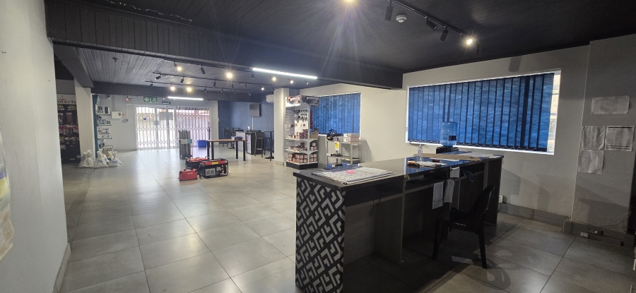 To Let Commercial Property for Rent in Westmead KwaZulu-Natal