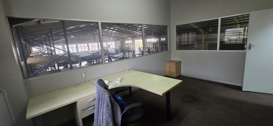 To Let Commercial Property for Rent in Westmead KwaZulu-Natal