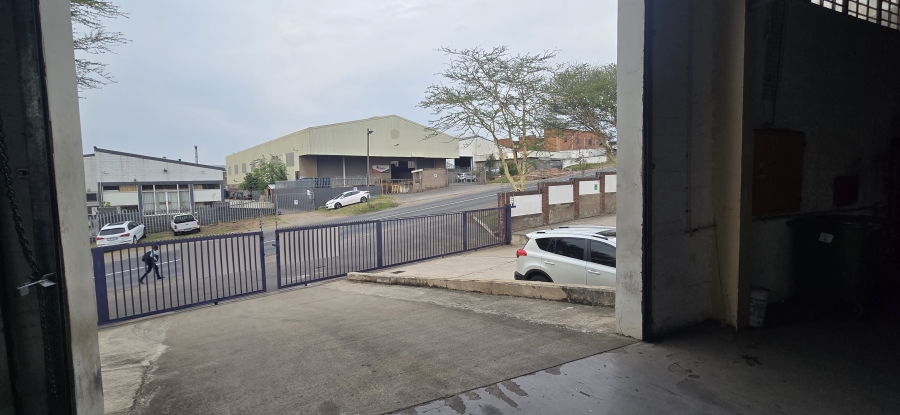 To Let Commercial Property for Rent in Westmead KwaZulu-Natal