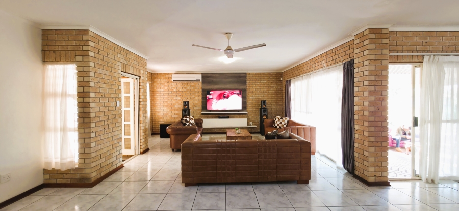 3 Bedroom Property for Sale in Meer En See KwaZulu-Natal