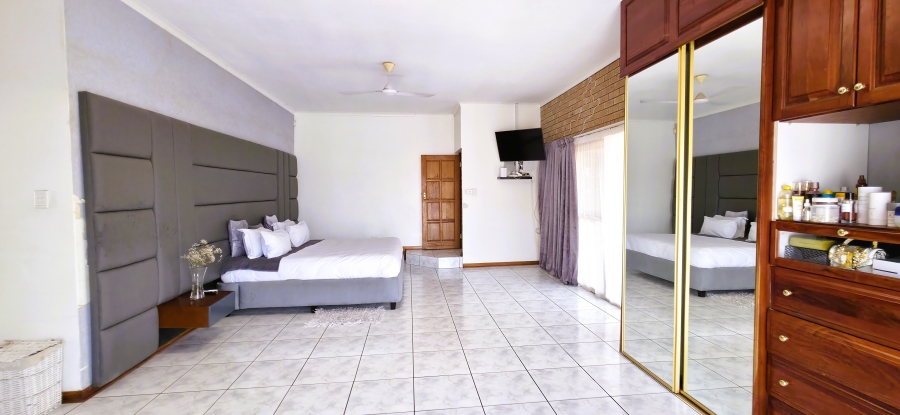 3 Bedroom Property for Sale in Meer En See KwaZulu-Natal