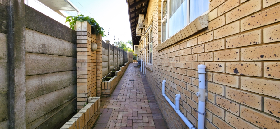 3 Bedroom Property for Sale in Meer En See KwaZulu-Natal