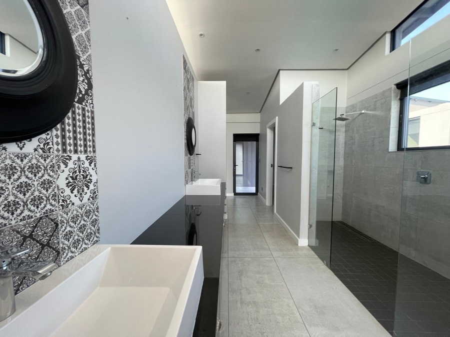 6 Bedroom Property for Sale in Simbithi Eco Estate KwaZulu-Natal