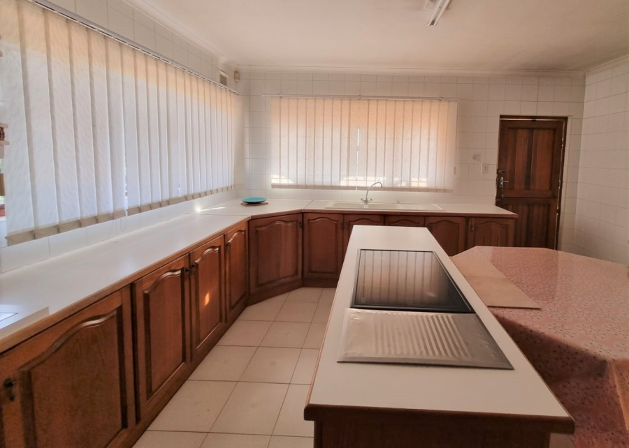 To Let 5 Bedroom Property for Rent in Reservoir Hills KwaZulu-Natal