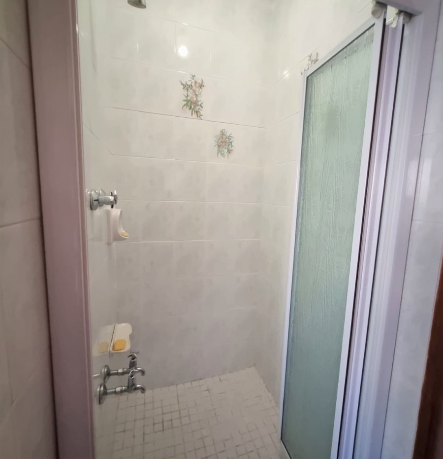 To Let 5 Bedroom Property for Rent in Reservoir Hills KwaZulu-Natal