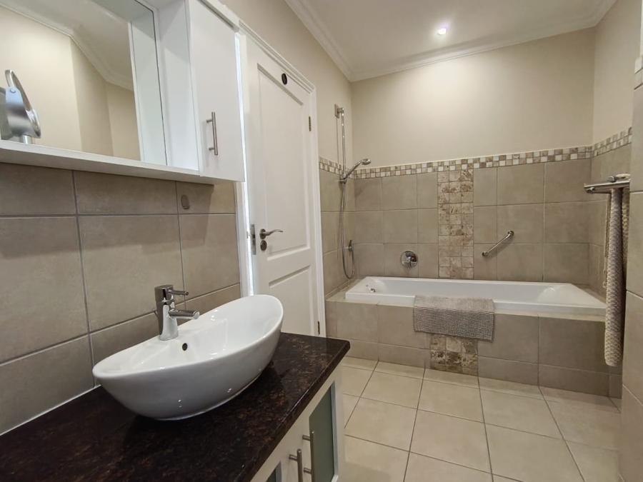 4 Bedroom Property for Sale in Port Zimbali KwaZulu-Natal