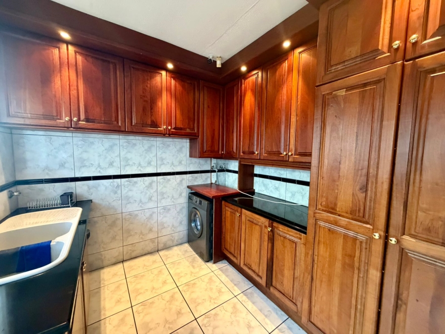 3 Bedroom Property for Sale in Meer En See KwaZulu-Natal