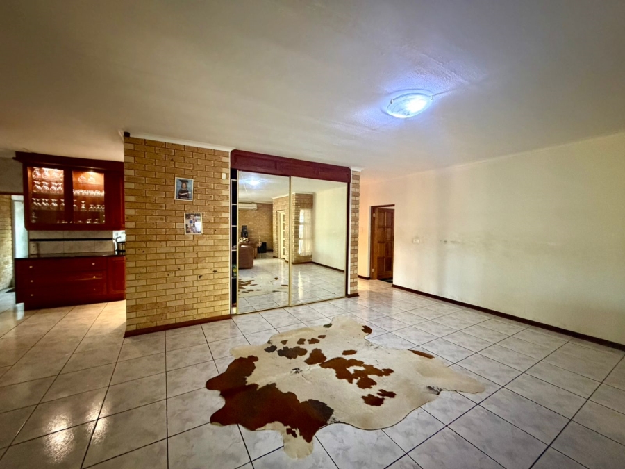 3 Bedroom Property for Sale in Meer En See KwaZulu-Natal