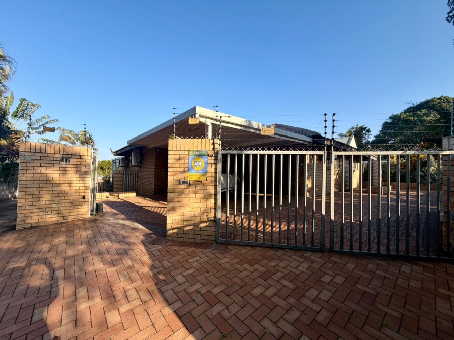 3 Bedroom Property for Sale in Meer En See KwaZulu-Natal