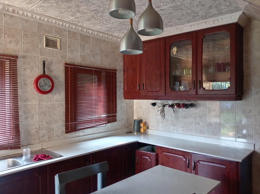 4 Bedroom Property for Sale in Isipingo Hills KwaZulu-Natal