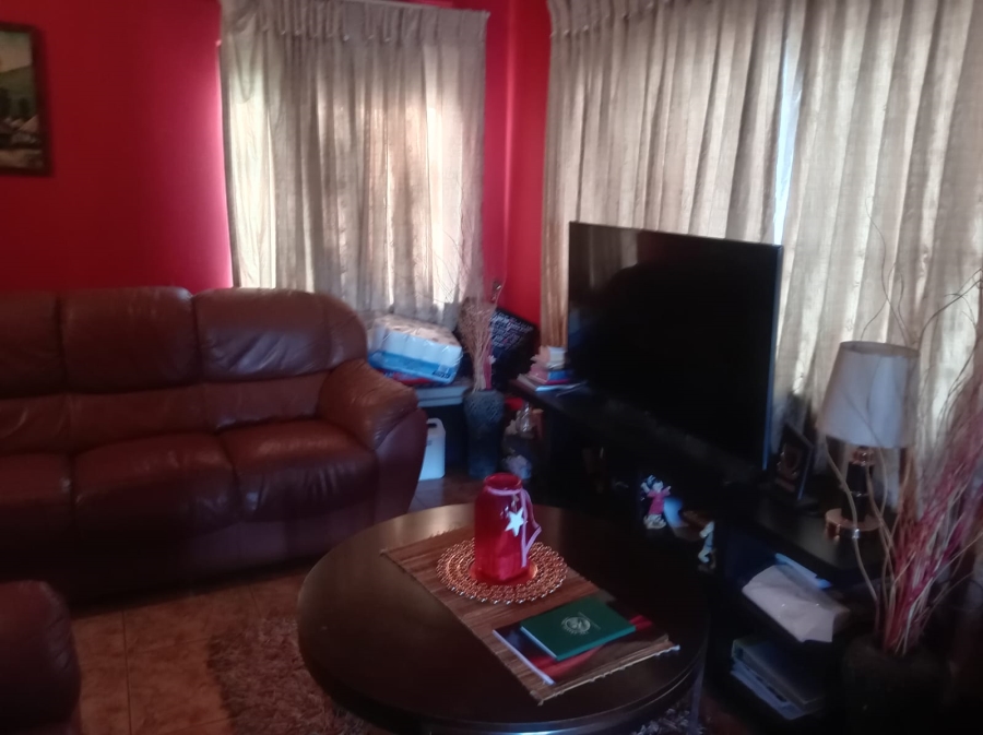 4 Bedroom Property for Sale in Isipingo Hills KwaZulu-Natal