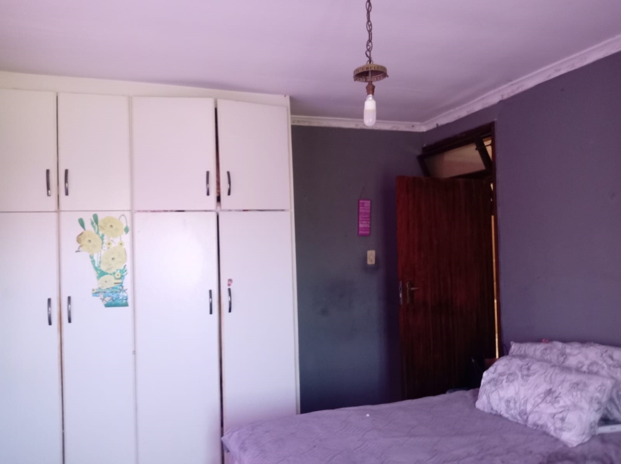 4 Bedroom Property for Sale in Isipingo Hills KwaZulu-Natal