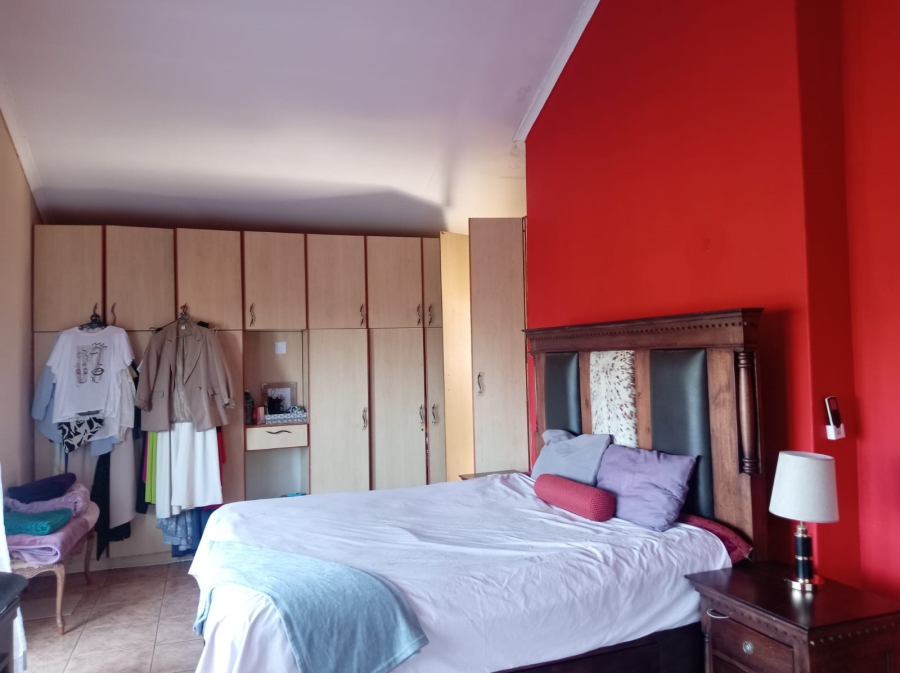 4 Bedroom Property for Sale in Isipingo Hills KwaZulu-Natal
