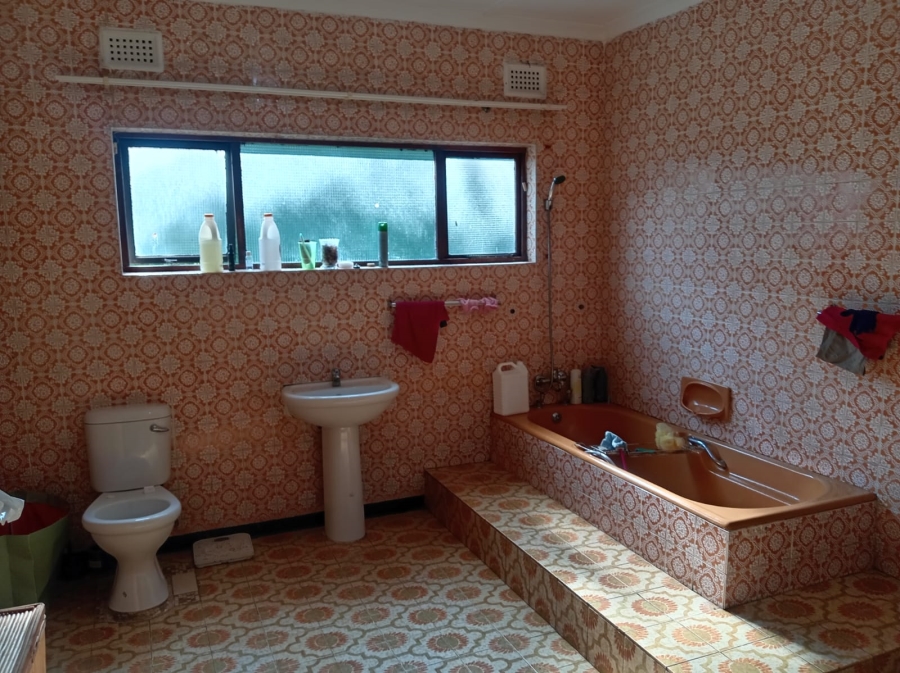 4 Bedroom Property for Sale in Isipingo Hills KwaZulu-Natal